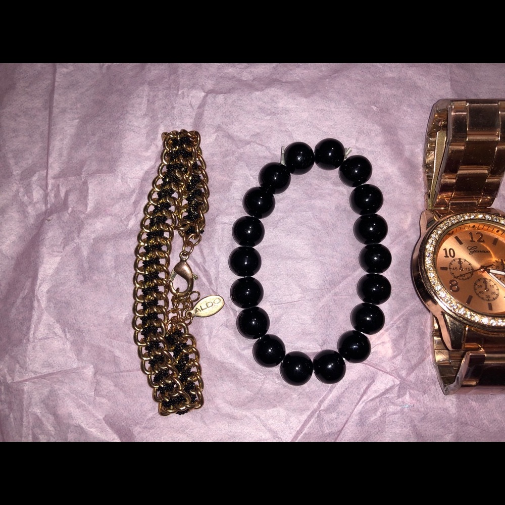 Two Watches/ Two brackets - Picture 2 of 7
